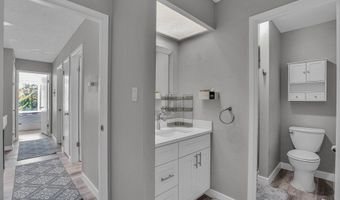 1558 NW MIDLAKE Ln, Beaverton, OR 97006