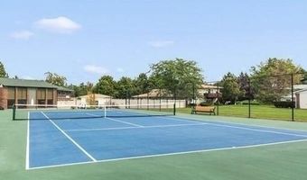 755 Williamsburg Cir, Warwick, RI 02886