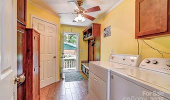 20 Jessica Ln, Barnardsville, NC 28709