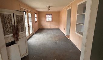 18585 Midland Trl, Ansted, WV 25812