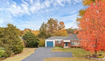 8216 Mackenzie Rd, Affton, MO 63123