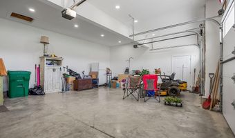 12749 NE Cherokee Dr, Adrian, MO 64720