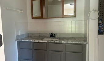 2372 Triplett Blvd, Akron, OH 44312