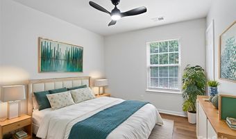 3813 Brookchase Ln, Charlotte, NC 28205