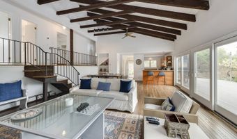 16 Dune Ln, Amagansett, NY 11930