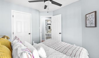 6208 LES DORSON Ln, Alexandria, VA 22315