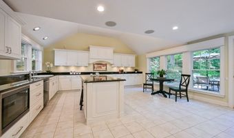 2 Rock Rd, Attleboro, MA 02703