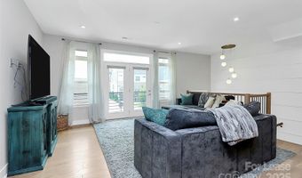 11043 Stetler St, Charlotte, NC 28204