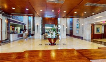 19501 W Country Club Dr PH-10, Aventura, FL 33180