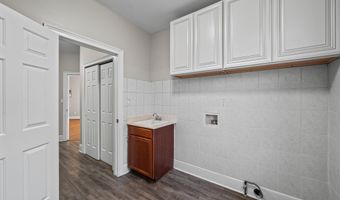 2086 Autumn Hill Dr, Ann Arbor, MI 48103