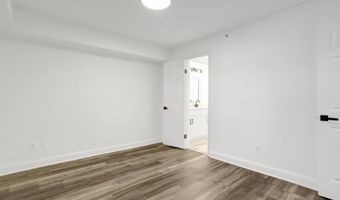 3307 WYNDHAM Cir 2157, Alexandria, VA 22302
