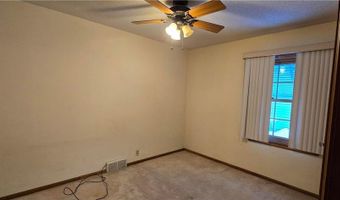 918 Clausen Ave, Albert Lea, MN 56007