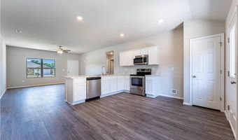 7204 SW Chestnut Hill Rd, Bentonville, AR 72713