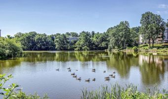 7530 WESTLAKE Ter 45, Bethesda, MD 20817