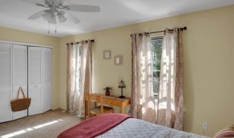 75 Bradford Ct, Aberdeen, NJ 07747