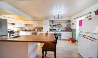 3306 Sunnyview Ave, Carlsbad, NM 88220