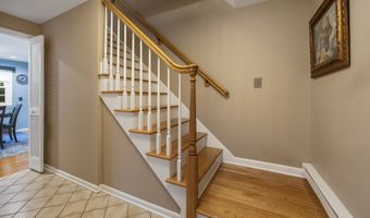 745 Rustic Ln, Cheshire, CT 06410