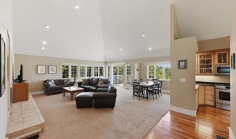 1337 BEACH LOOP Dr, Bandon, OR 97411