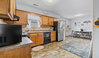 421 Manahan Dr, Angola, IN 46703