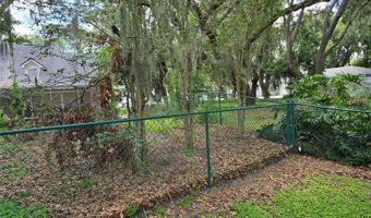 909 HEATHERBROOK Dr, Auburndale, FL 33823