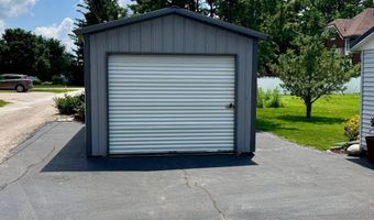 305 N Washington St, Abingdon, IL 61410
