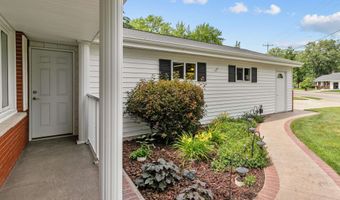 1525 E JOHN St, Appleton, WI 54915