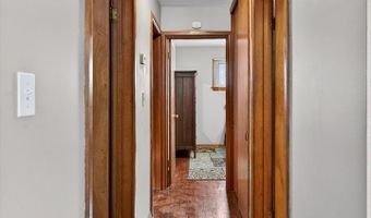 871 S Chatham Ave, Addison, IL 60101