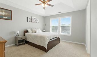 302 Oak Leaf Pl, Acworth, GA 30102