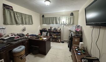 124 Canterbury Ct, Anderson, IN 46012