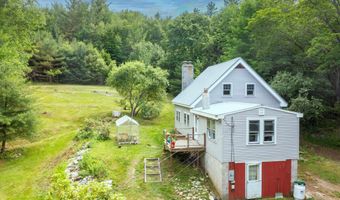 28 Miles Rd, Benton, NH 03785