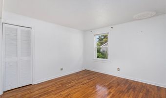37 Reservoir Rd, Middletown, RI 02842