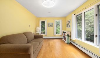 930 N Main Rd, Jamestown, RI 02835