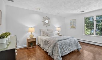 3 Newman Hill Dr, Andover, MA 01810