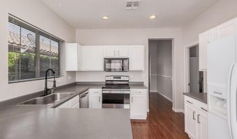 40713 N COURAGE Trl, Anthem, AZ 85086