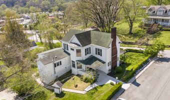 90 Grand Ave, Beattyville, KY 41311