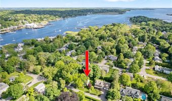 36 Ferry Ln, Barrington, RI 02806
