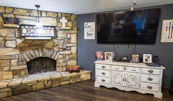 5 Autumn Rd, Arkansas City, KS 67005