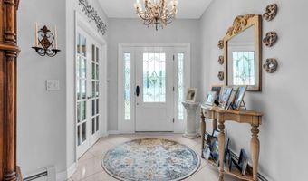 490 Arlington Ave S, Bayville, NJ 08721