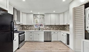 744 Begonia St, Escondido, CA 92027