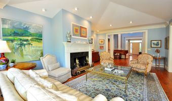 2 Schuyler Ln 2, Bloomfield, CT 06002