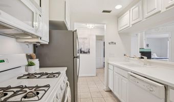 901 N MONROE St 1013, Arlington, VA 22201