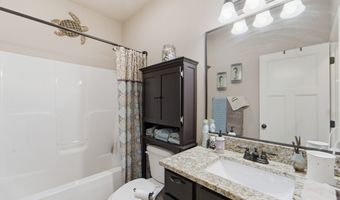 617 Timberview Dr, Adel, IA 50003