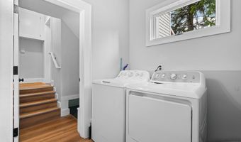 2050 Camelot Rd, Ann Arbor, MI 48104