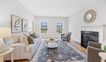 48 Willow St, Cheshire, CT 06410