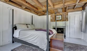 992 Pequawket Trl, Baldwin, ME 04091