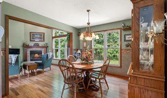 2014 Jonathan St, Kendallville, IN 46755