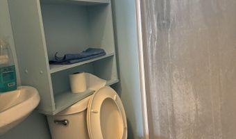 54 Agnes St, Bridgeport, CT 06606