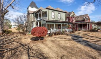 318 E 7TH St, Anniston, AL 36207