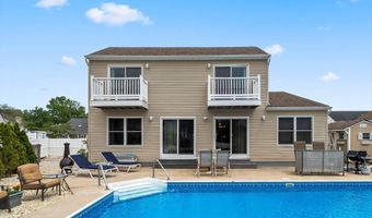 54 Storm Jib Ct, Bayville, NJ 08721