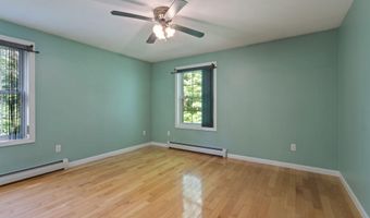 352 Log Cabin Rd, Arundel, ME 04046